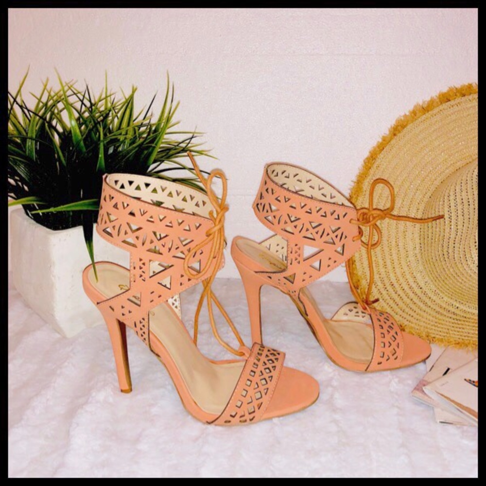 ✨NWB✨Qupid Cut-Out High Heel Sandals ⭐️